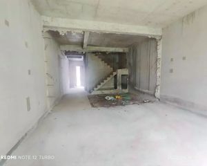 万科四季花城(别墅)5室380万 坐北朝南 位置安静可议价
