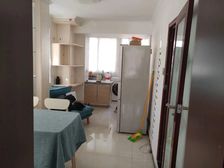 西罗园一区东南向三居 满五简装底层户型好