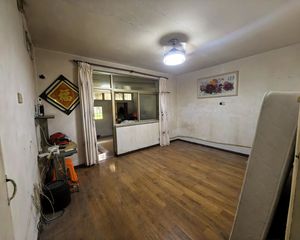 普陀真南路莲花公寓南向一室 低楼层简装户型方正