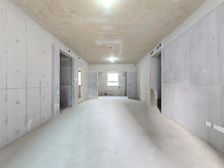 《业主急售》《公园旁 全新未入住,南北通透,全明户型。》