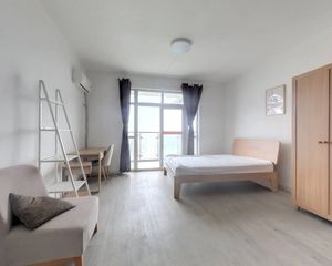 锦都四期 宽窄巷子 青二少城 楼层居上视野好,装修保养好