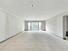 《急售》《凤鸣海棠 200 平大平层,南向大露台,四代住宅》