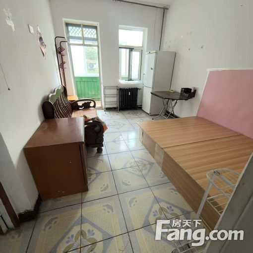 九棵树地铁附近一室一厅2层家电全齐精装修随时看.家电全齐便宜