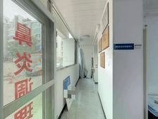 水上公园旁 一楼一室一厅 可住可当.底.商诚意出售