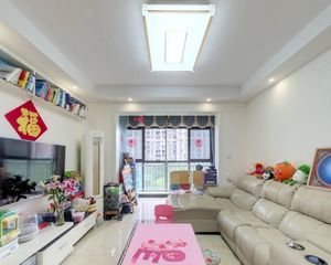 优品尚东三期,成都买二手房,中介费1800元包干
