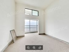 西工区 牡丹桥 王城桥旁边,头排河景房 毛坯三层复式