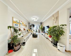 首次买房?需注重:实用,安静,近学校,交通方便!