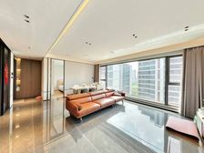 天空之镜 三室两卫 精装修 没住过 私产 可贷款 诚意出售