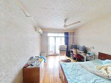 真南路822弄521 2室1厅1卫 简单装修 265万元