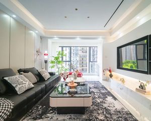 中建悦和城松雅湖旁准新小区全新豪装4房出售