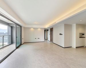 菁弘万科樟宜星光 4室2厅 东南