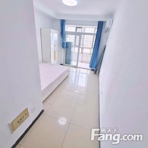 价格可谈 七号线地铁口 电梯开间 包物业包取暖 可押一付一