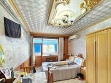 金马腾飞园 偏门两室 中间楼层 看房方便 有钥匙
