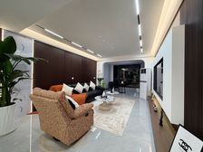 凯里418对面 129.8平3居 南向精装修 房东从未入住