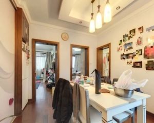 近地铁 双朝南全明两室一厅