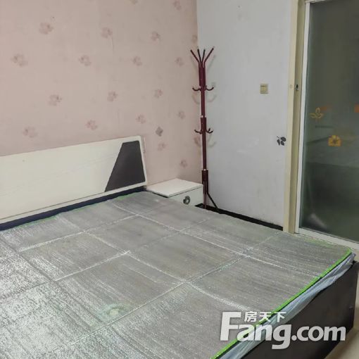 爱情广场长城 紫横家园 两室家电齐全拎包入住 随时入住