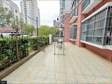 青浦新城CBD 三轨相交一楼带院子 精装修可拎包入住满五税少