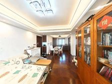 新上好房急急急,地铁口次新房,中央空调新风地暖,还带产权车位