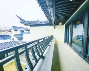 十里风荷纯毛呸中式合院,大降价,湾里靠山高品质别墅,急售