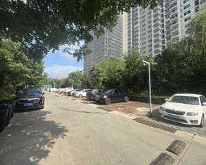 95平59.8万朝阳大街电梯房10楼精装修拎包入住