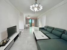 林隐新城,业主自己全新装修未住过。3房2厅两卫,总价仅78万