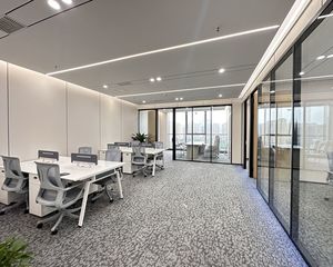 亏本急售、高新区大源中央公园旁、精装修写字楼、地铁上盖