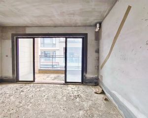 万科四季花城 联排别墅 地上四层 拓展空间大 业主诚心出售