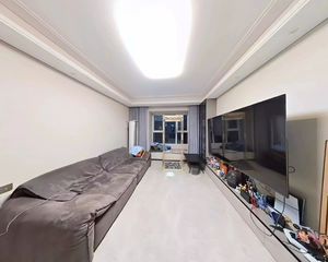 亦庄橡树湾,大三居,南北通透,精装,123平399万,急售