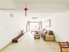 建设路电梯小高层 客厅和2卧朝南 户型方正 好楼层