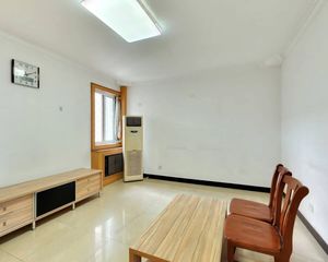 西环里2居室户型房正采光好不临街新上房源!