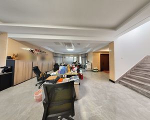 上海假日独幢精装别墅大院子房东诚心出售 看中可商