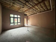 名门壹品(别墅) 6室2厅4卫 毛坯 598万元