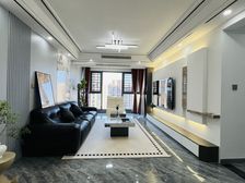 急售益阳C位 保利中央公馆 军公品质 次新小区 房东自住豪装