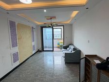 松南城蔷薇苑实拍视频与全景,直观了解房屋情况。电梯,