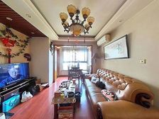 带电梯 楼层好 近地铁 精装可拎包入住 满五 楼龄新