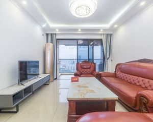 龙岗紫悦龙庭88平四房,近地铁,满五,拎包入住