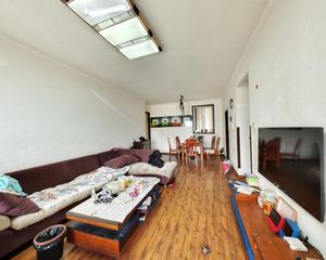 中铁伊萨贝拉 3室2厅 东南
