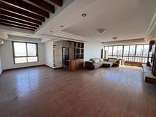 通阳公寓 朝南 有电梯 高楼层采光充足 双卫格局 近医院