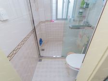 带两个固定停车位,家具家电,可拎包入住