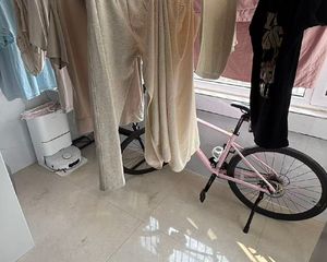 建华大街清水河畔南北通透精装两居八中联盟路书包房