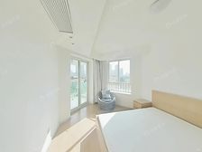 钻石户型设计,标准三房,满五v1,房龄2010年,出行方便!