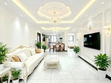 婚房装修(带中央空调全屋地暖)一梯三无连廊户全明户型,近地铁