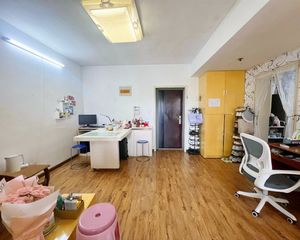 凤凰城凤翔苑 精装可拎包入住 朝南 有电梯 医疗配套成熟