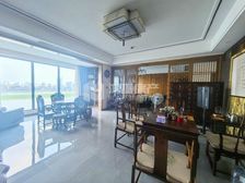 九颂山河 带电梯 交通便利 装修好 正规商品房 中间好楼层