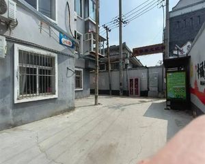 十七中 裕华路 两室简装顶层住宅 满二房本售价49.8万