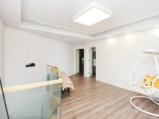 大露台+高区景观+近地铁,此房诚意出售。