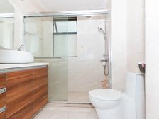 上外,此房是前排江景房,视野很好、业主诚意出售