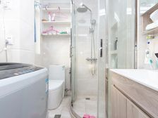 带阁楼精装小屋,边套全明,地铁4/8步行300米