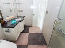 外滩江畔,大宅户型,尽赏黄浦江,采光视野好,诚意卖