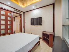 70年住宅,电梯房,近地铁、公交、户型方正,看房随时